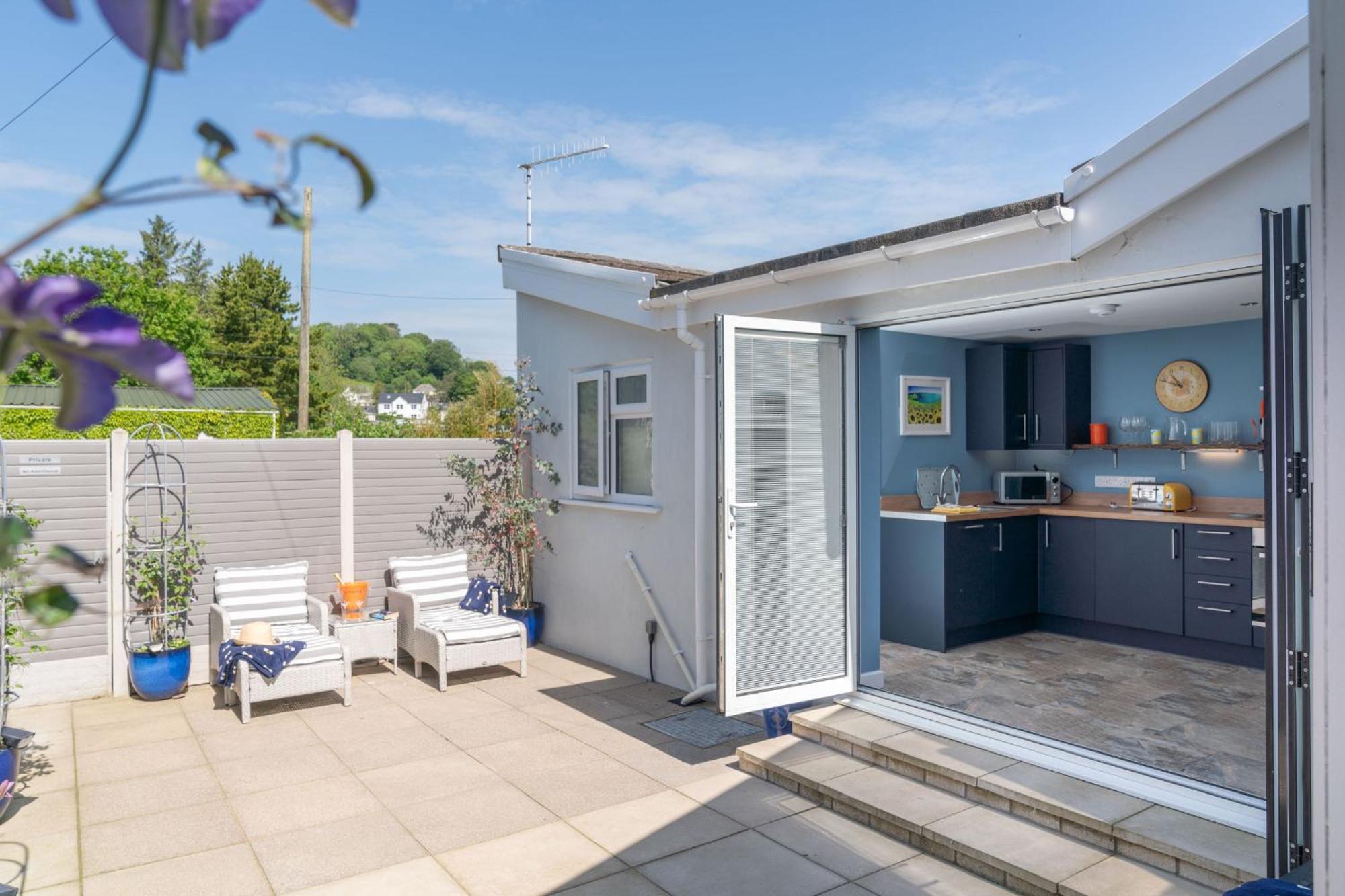 Fabulous Apartment For 2 In Llansteffan Llanstephan  Bagian luar foto