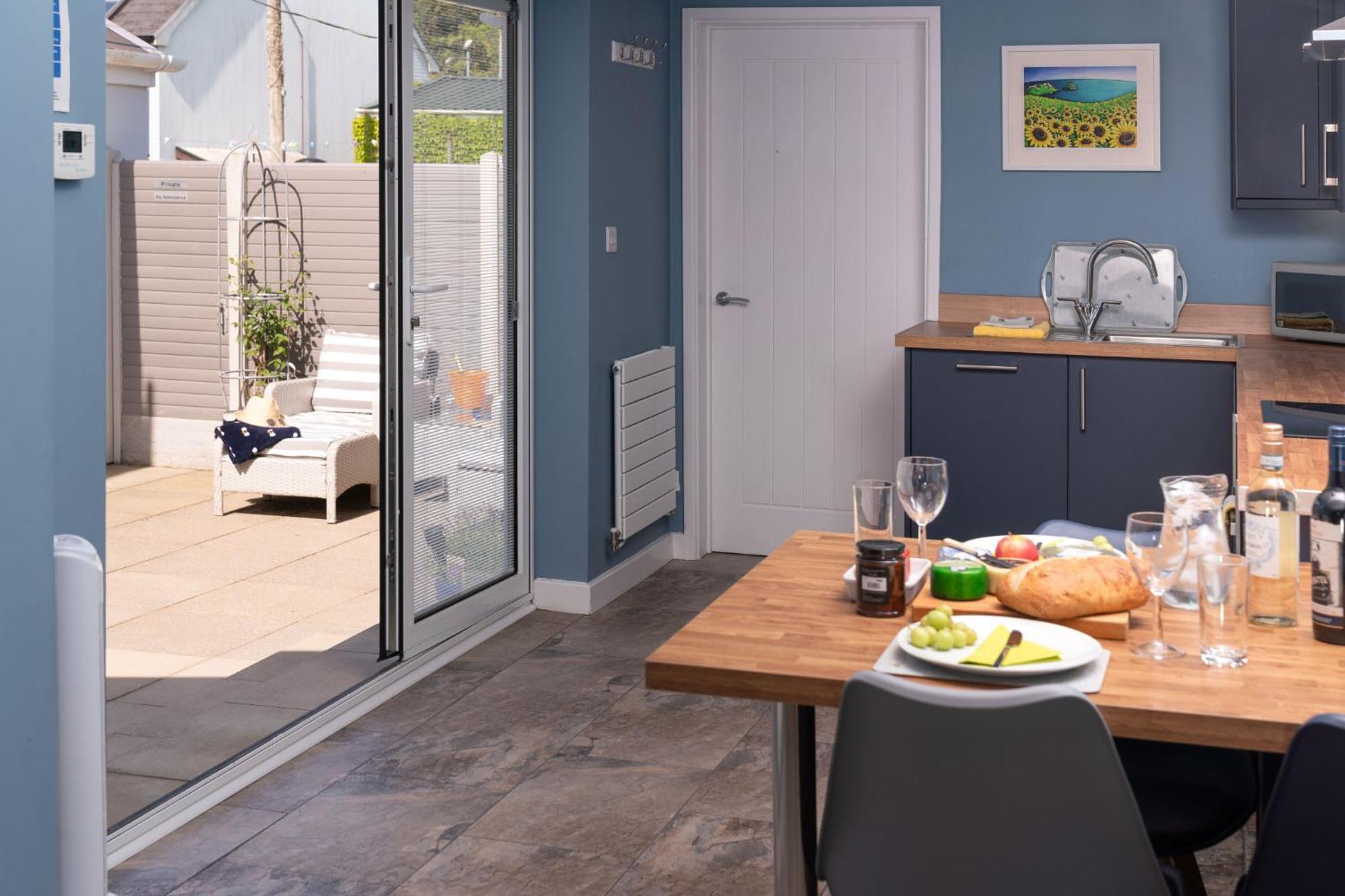 Fabulous Apartment For 2 In Llansteffan Llanstephan  Bagian luar foto
